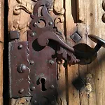 Croix D'or Et Poste - Historisches イン 3*