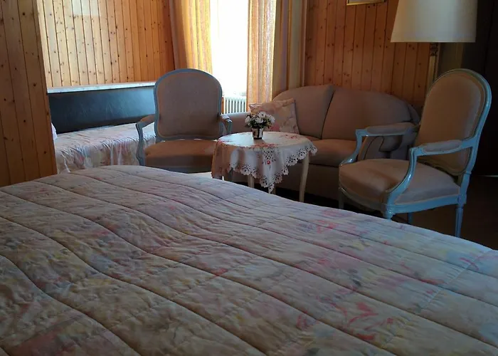 Croix D'or Et Poste - Historisches Πανδοχείο